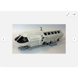 Modèle de science-fiction en plastique Moon Bus Monté 1/50