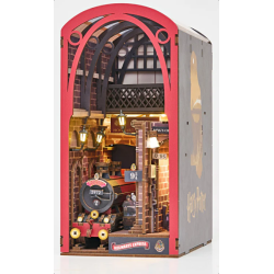 Tiny Adventures - Harry Potter Hogwarts Express Book Nook